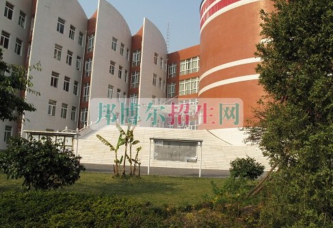 保山中醫(yī)藥高等?？茖W(xué)校