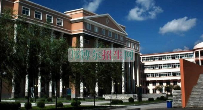 中?？即髮W(xué)怎么考