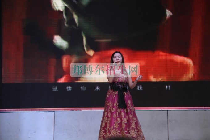 天府新區(qū)成人中等專業(yè)學(xué)校“美好新區(qū)，千年廣都”
