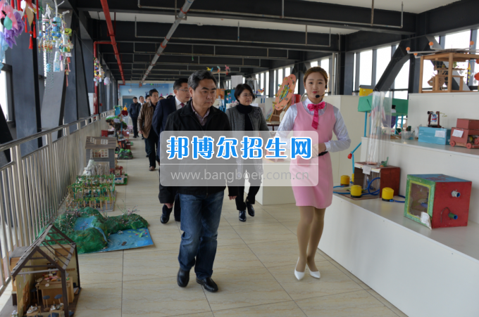 川南幼兒師范高等?？茖W校迎接隆昌縣創(chuàng)建第四屆省級文明城市測評組考評
