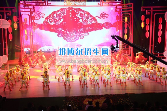 川北幼兒師范高等?？茖W校參演廣元春晚 服務地方文化