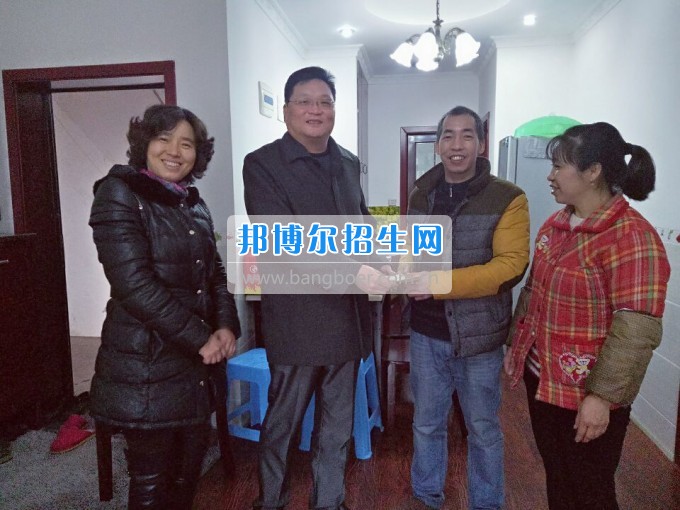 重慶航天職業(yè)技術(shù)學(xué)院關(guān)心學(xué)生生活、關(guān)注學(xué)生成長(zhǎng)