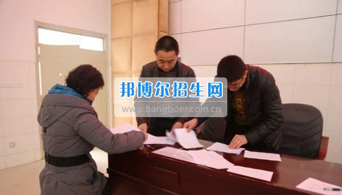 四川省古藺縣職業(yè)高級中學校集智匯力，全力推進依法治校