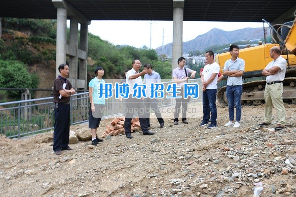 攀枝花市經(jīng)貿(mào)旅游學(xué)校邊坡治理搶險工程