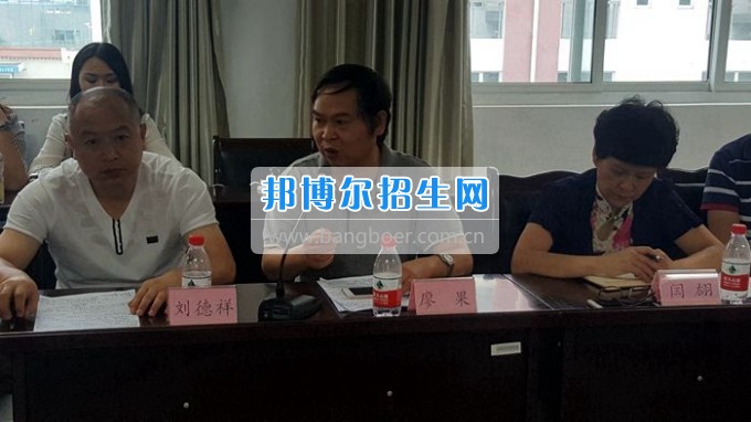 四川省政協(xié)民進主委到綿陽市交通技工學(xué)校校進行調(diào)研
