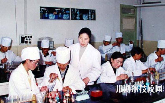 甘南州衛(wèi)生學(xué)校2020年學(xué)費、收費多少