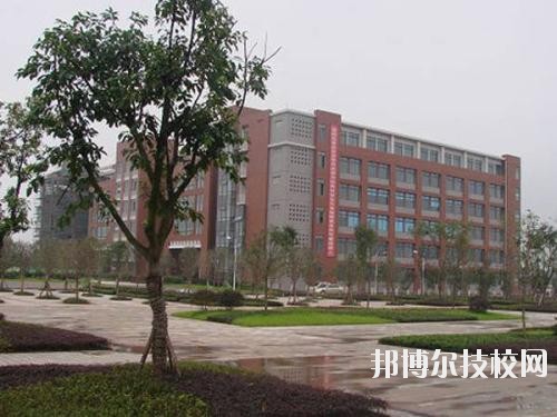 武漢鐵路橋梁職業(yè)學(xué)院2020年報(bào)名條件、招生要求、招生對(duì)象