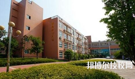重慶北碚職業(yè)教育中心2020年報(bào)名條件、招生要求、招生對(duì)象