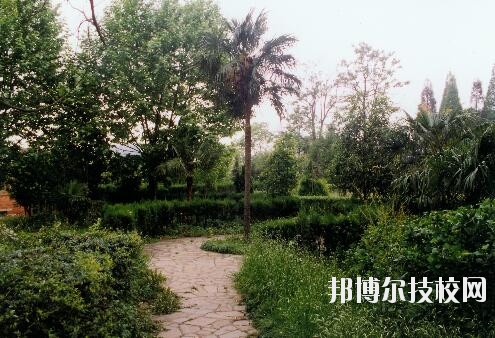 貴州林業(yè)學(xué)校2020年報(bào)名條件、招生要求、招生對(duì)象