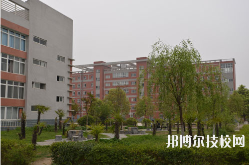 陜西航空技師學(xué)院2020年報(bào)名條件、招生要求、招生對(duì)象