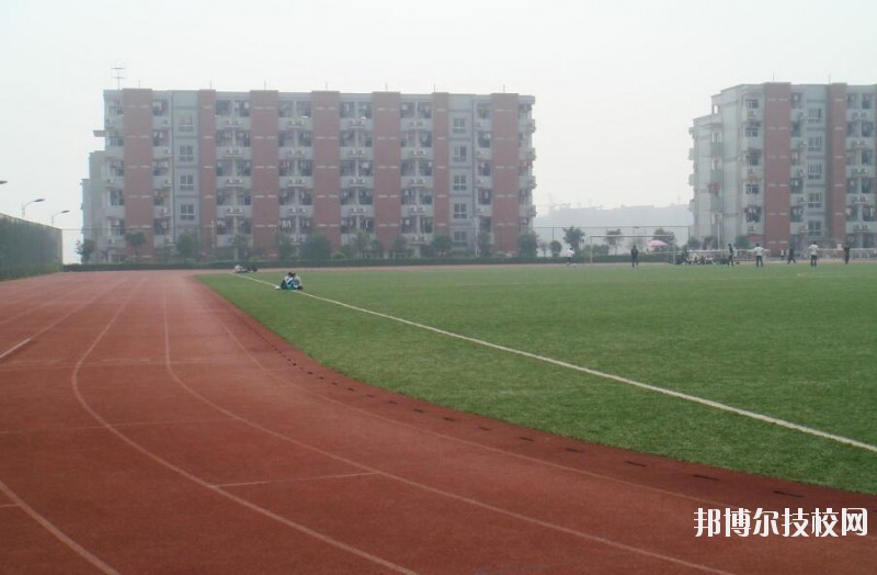 重慶龍門浩職業(yè)中學(xué)校2020年報(bào)名條件、招生要求、招生對象