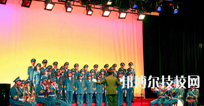 平?jīng)隼砉ぶ械葘I(yè)學(xué)校2020年報名條件、招生要求、招生對象