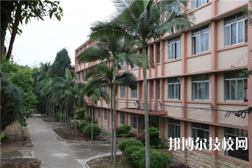 南寧工貿(mào)職業(yè)技術(shù)學(xué)校怎么樣、好不好