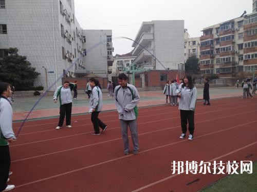 西安市商貿(mào)旅游成人中等專業(yè)學(xué)校2020年報(bào)名條件、招生要求、招生對(duì)象