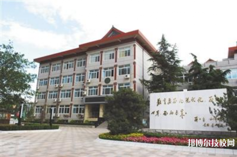 廣安市景山職業(yè)高中學校報名條件、招生要求、招生對象