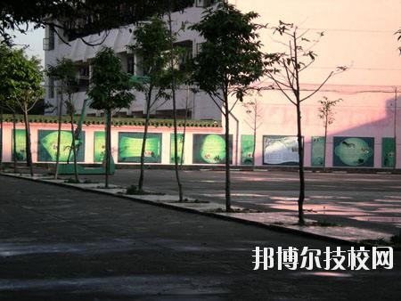 大余職業(yè)技術(shù)教育中心2020年報(bào)名條件、招生要求、招生對(duì)象