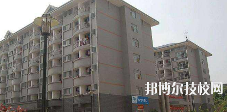 甘肅石化技師學(xué)院2020年學(xué)費(fèi)、收費(fèi)多少