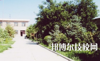 武威衛(wèi)生學(xué)校2020年報名條件、招生要求、招生對象