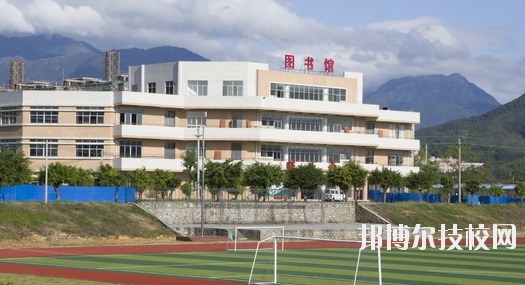 南寧海豐職業(yè)技術學校2020年報名條件、招生要求、招生對象 