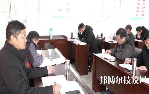 臨安市中等職業(yè)技術(shù)學(xué)校2020年報(bào)名條件、招生要求、招生對(duì)象
