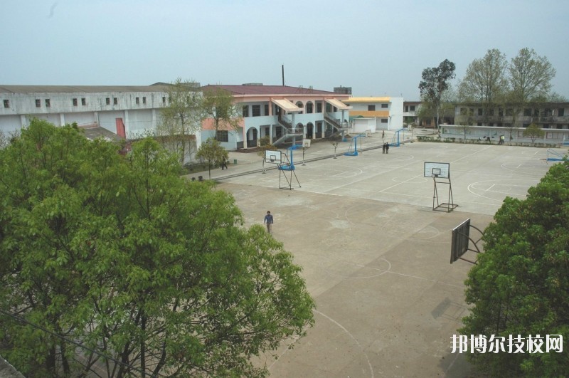 鷹潭應(yīng)用工程學(xué)校怎么樣、好不好