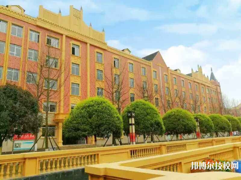 成都郫縣希望職業(yè)學校2020年招生辦聯系電話