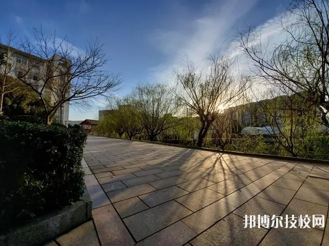 北侖職業(yè)高級(jí)中學(xué)2020年報(bào)名條件、招生要求、招生對(duì)象