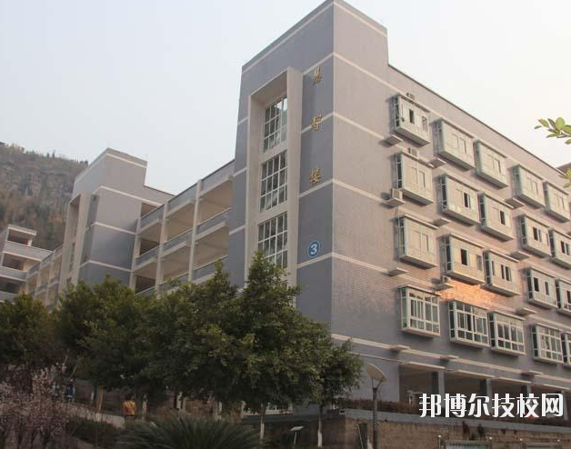 重慶云陽(yáng)職業(yè)教育中心2020年報(bào)名條件、招生要求、招生對(duì)象