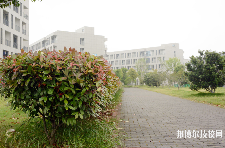 江蘇丹陽中等專業(yè)學(xué)校2020年報(bào)名條件、招生要求、招生對(duì)象