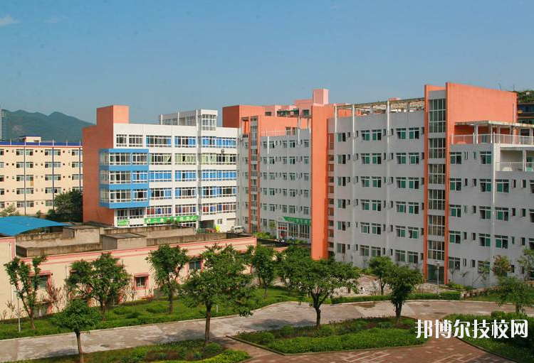 重慶工業(yè)技師學(xué)院怎么樣、好不好