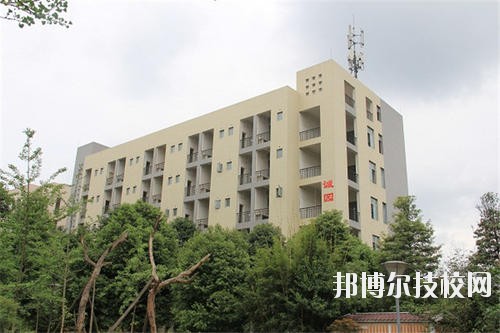 天府成人中等專業(yè)學(xué)校2020年報名條件、招生要求、招生對象