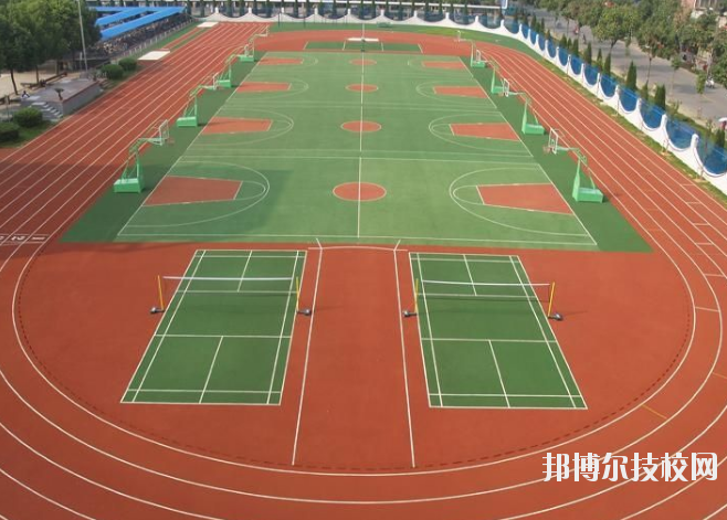 重慶商務(wù)學(xué)校怎么樣、好不好
