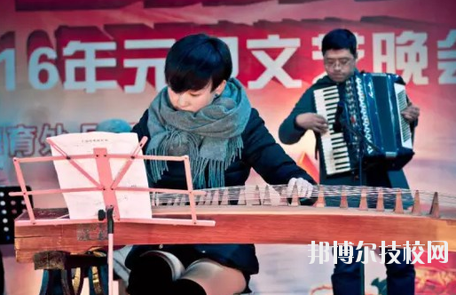 重慶萬(wàn)州職業(yè)教育中心2020年報(bào)名條件、招生要求、招生對(duì)象
