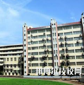 重慶航運(yùn)旅游學(xué)校2020年報(bào)名條件、招生要求、招生對(duì)象