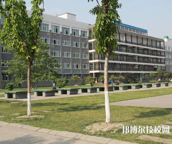 重慶紡織技工學校2020年報名條件、招生要求、招生對象