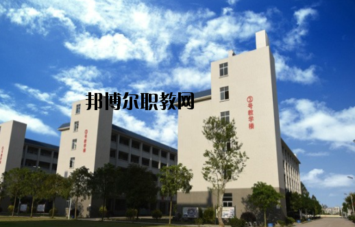 化州職業(yè)技術(shù)學(xué)校2020年報(bào)名條件、招生要求、招生對(duì)象