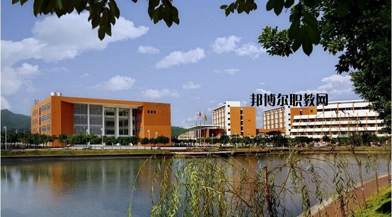 仙桃新亞電腦中等職業(yè)學(xué)校2020年報(bào)名條件、招生要求、招生對(duì)象