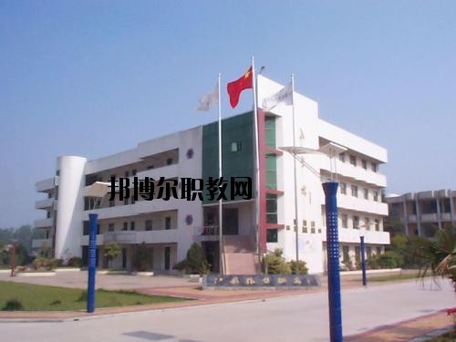 昭陽(yáng)區(qū)高級(jí)職業(yè)中學(xué)怎么樣、好不好
