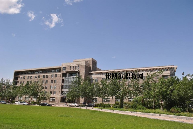 恩施中等職業(yè)技術學校2020年報名條件、招生要求、招生對象
