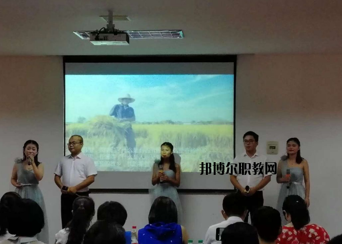 廣豐區(qū)信息技術(shù)學(xué)校怎么樣、好不好