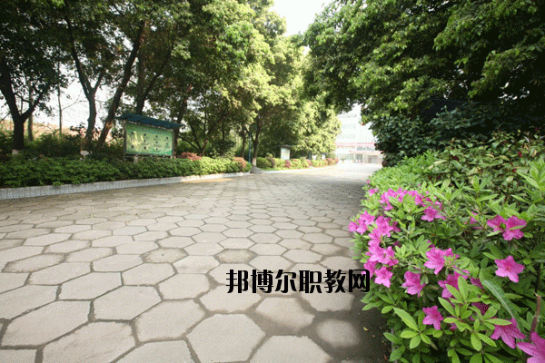 贛州農(nóng)業(yè)學(xué)校2020年報(bào)名條件、招生要求、招生對(duì)象 