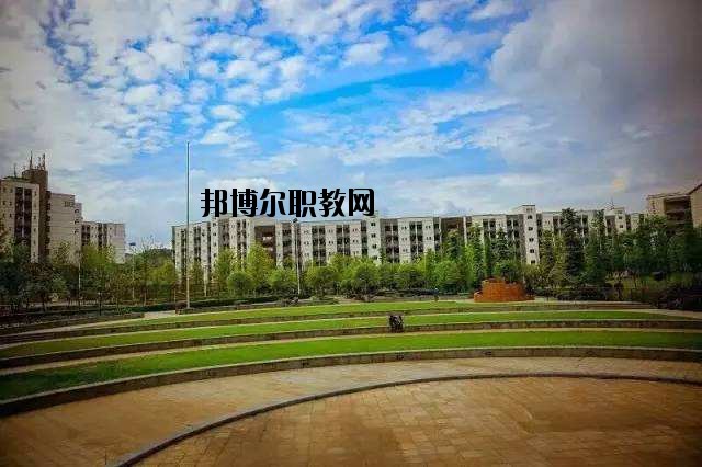 隨州曾都電子工業(yè)學(xué)校2020年報(bào)名條件、招生要求、招生對(duì)象
