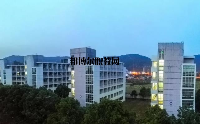 平陽(yáng)縣職業(yè)中等專(zhuān)業(yè)學(xué)校怎么樣，好不好