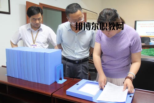 南充外國語中等專業(yè)學(xué)校2020年報名條件、招生要求、招生對象