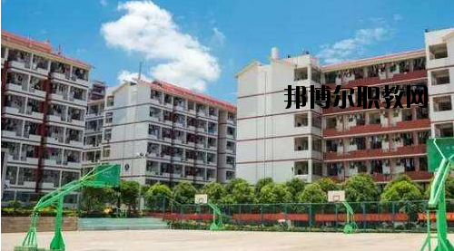 廣西中醫(yī)學(xué)校2020年有哪些專(zhuān)業(yè)