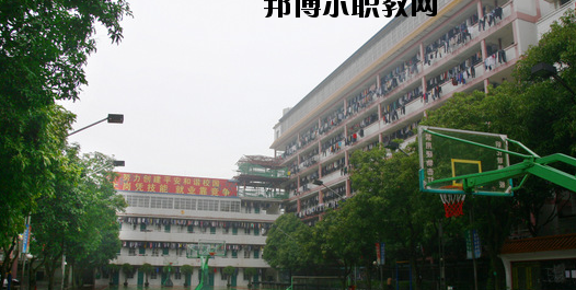 廣西商貿(mào)高級(jí)技工學(xué)校2020年報(bào)名條件、招生要求、招生對(duì)象
