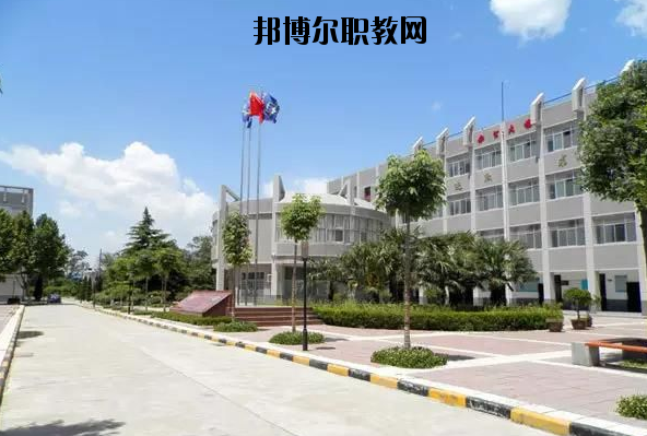 西安高陵區(qū)職業(yè)技術教育中心2020年報名條件、招生要求、招生對象 
