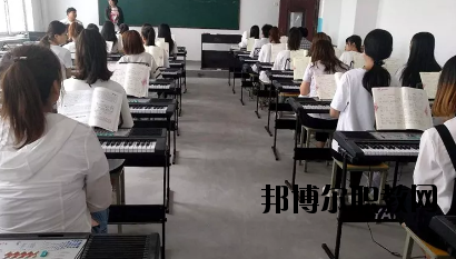 甘肅東方技工學(xué)校2020年學(xué)費(fèi)、收費(fèi)多少