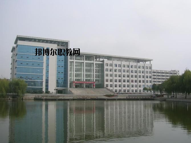 永仁縣職業(yè)高級中學(xué)2020年學(xué)費(fèi)、收費(fèi)多少