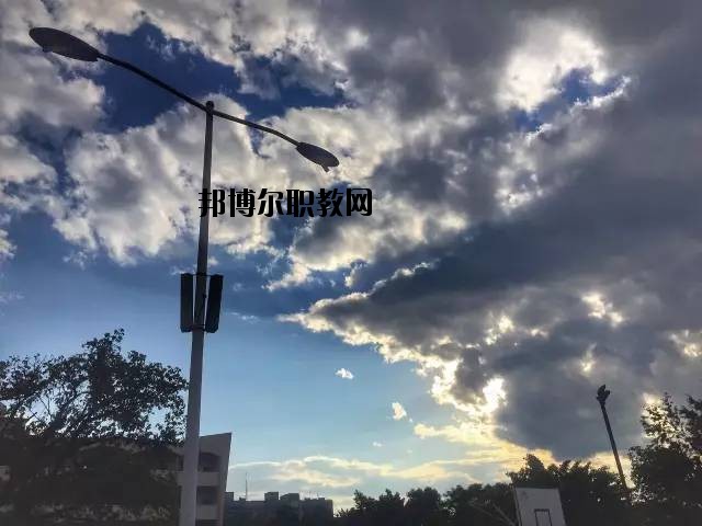 元謀縣職業(yè)高級(jí)中學(xué)怎么樣、好不好
